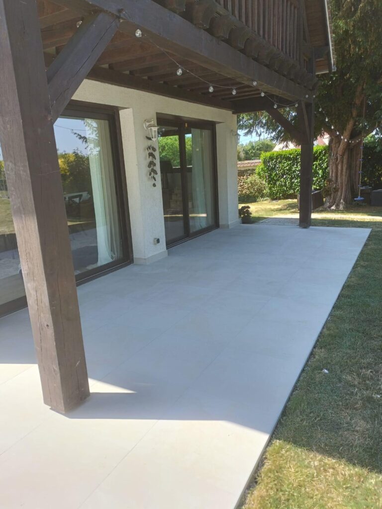 DPS FRANCE - terrassement, création terrasse, rénovation terrasse, carrelage extérieur, salle de bain sur mesure